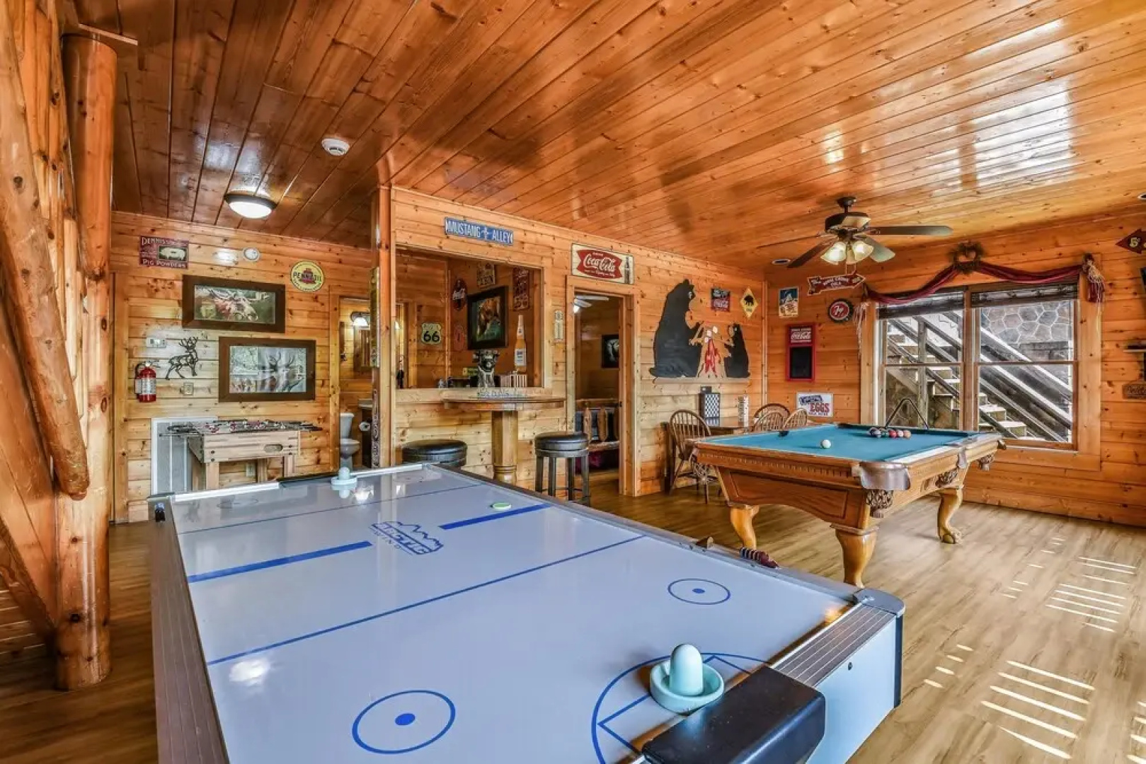 Extravagant View 3 Bedrooms 3 Bathrooms Cabin