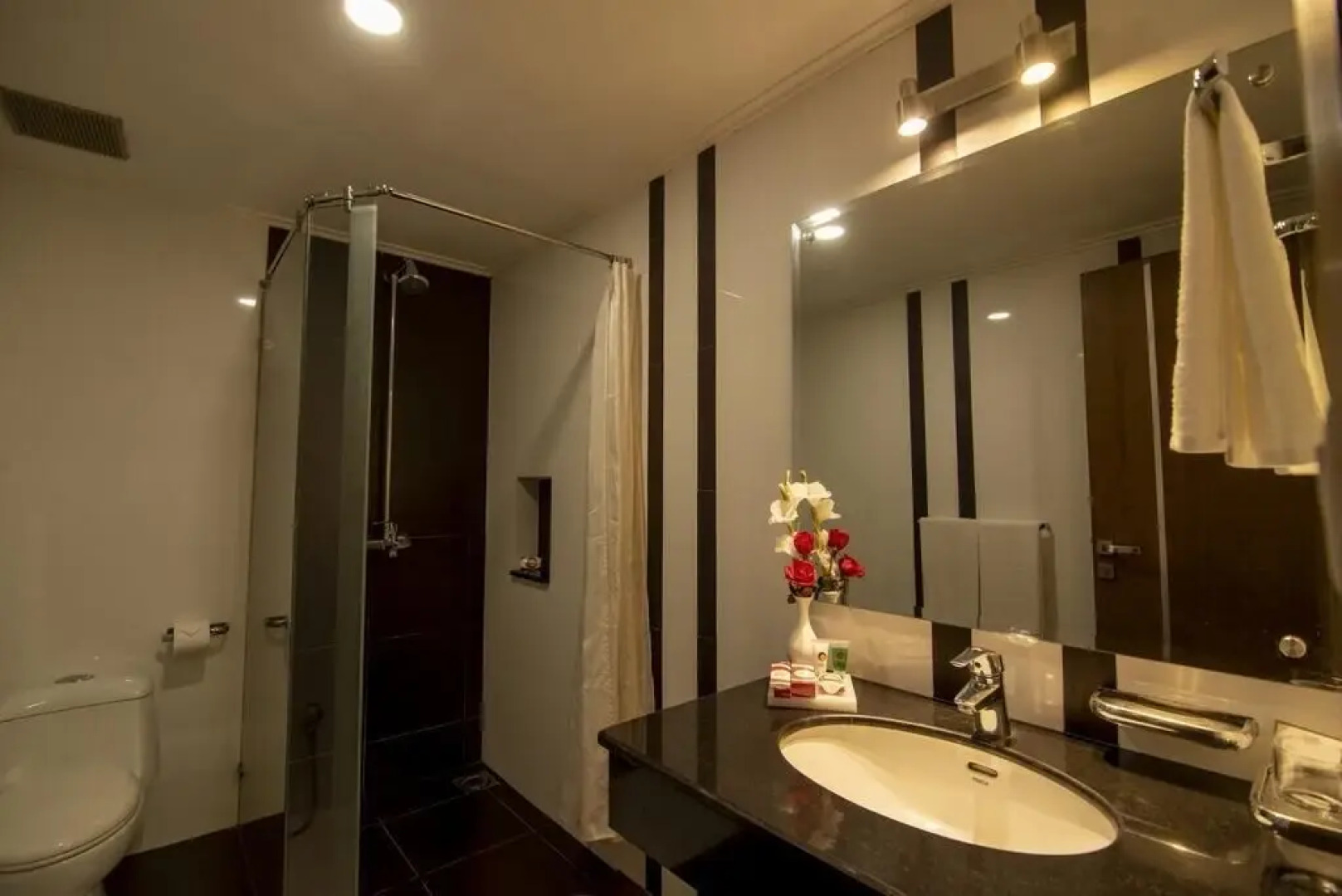 Hotel One Tariq Road Multan