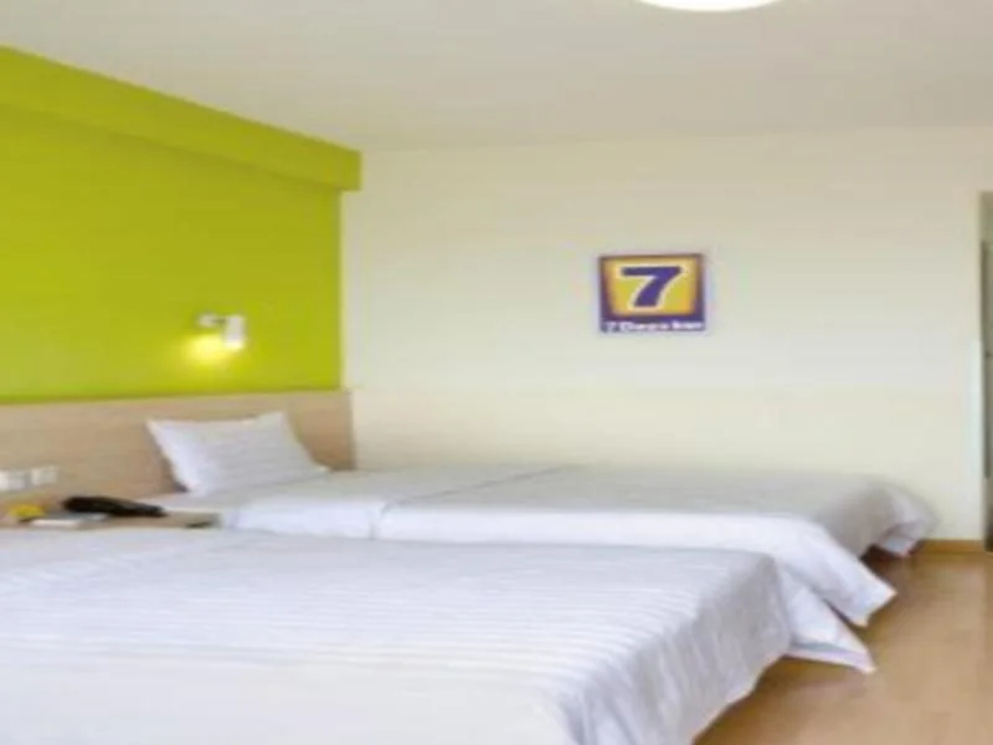 7 Days Inn Yuncheng Zhongyin Branch