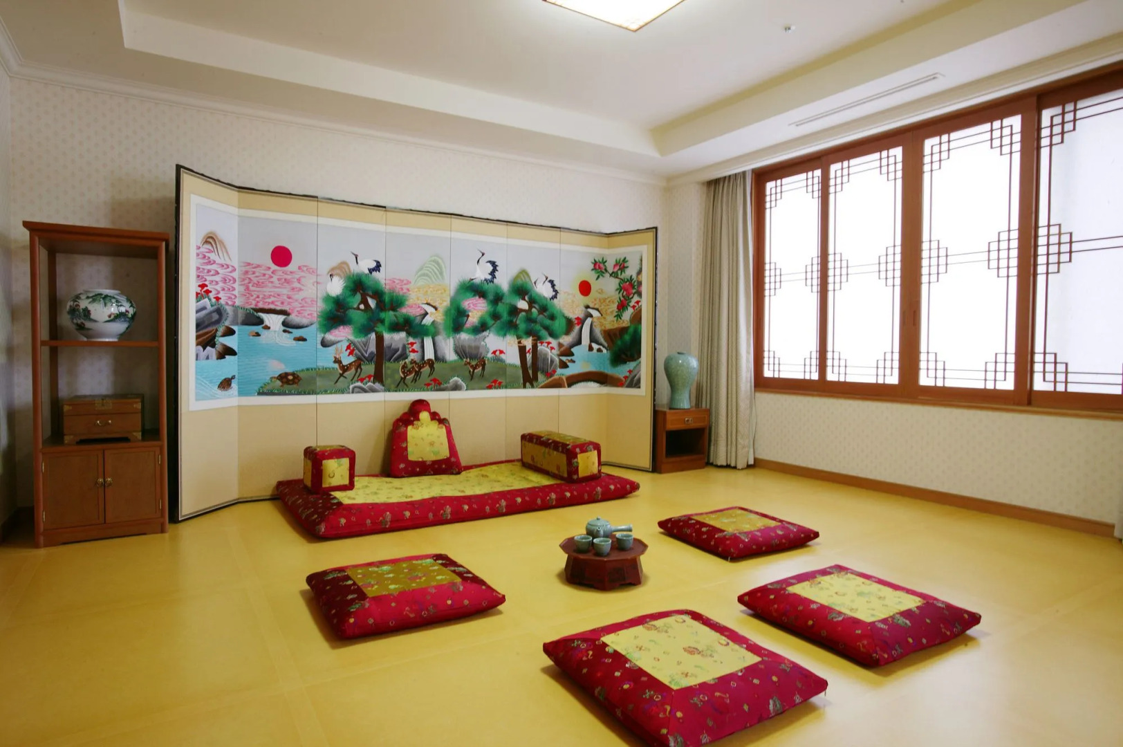 Hotel Hyundai by Lahan Ulsan