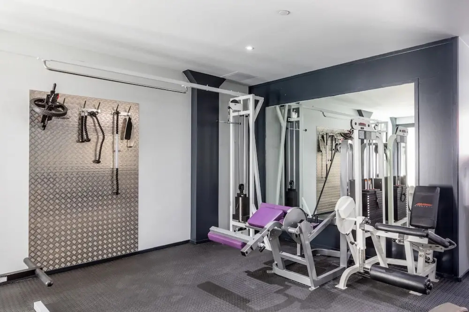 Gray Door Apartments - Adults Only