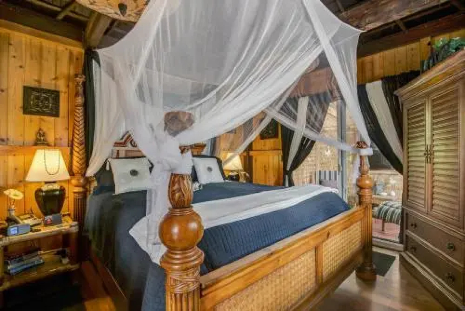 The Bali House & Bali Cottage at Kehena Beach