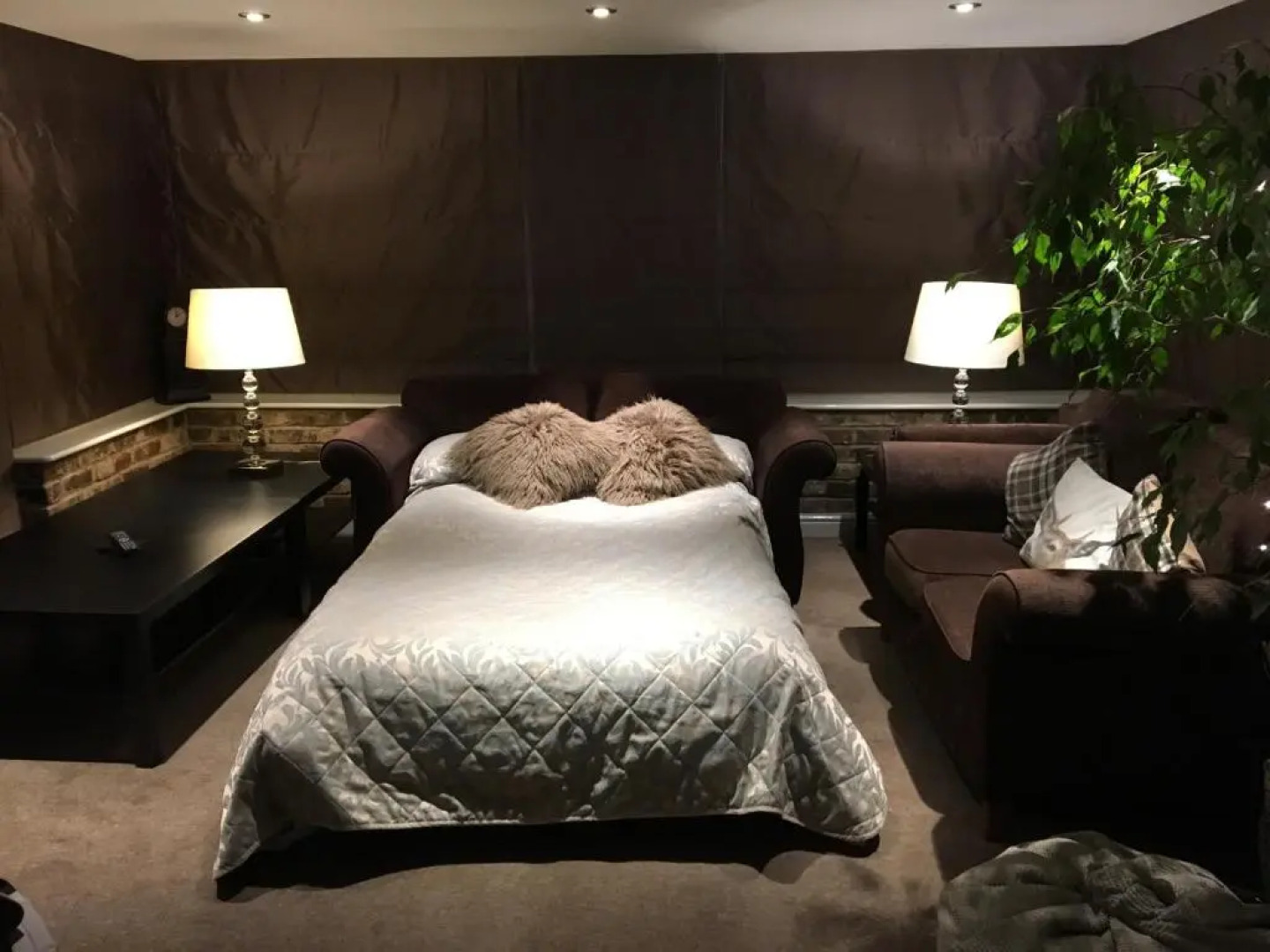 Cheshire Hospitality Ltd T/A Lennox Lea Studios & Apartments