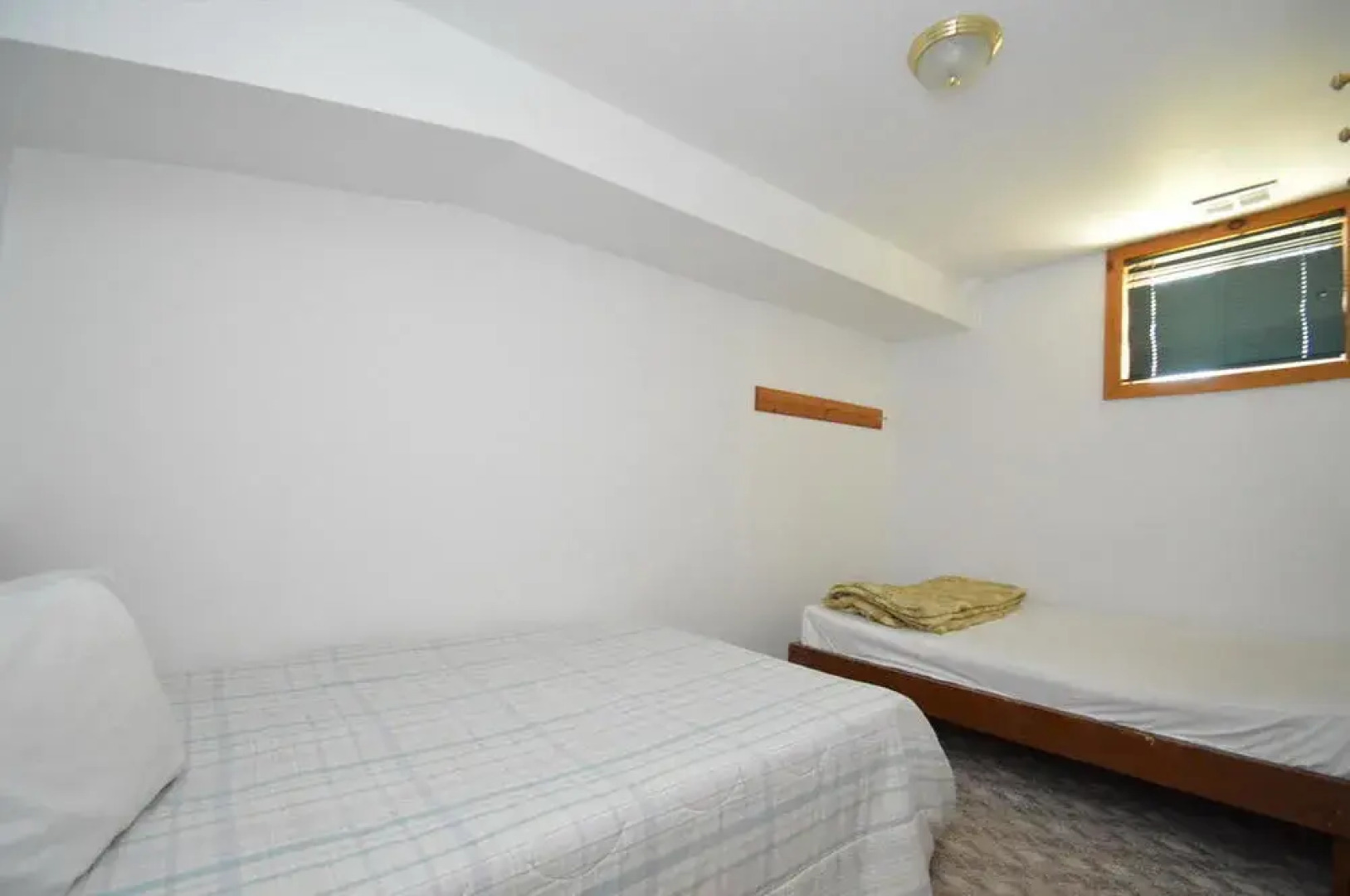 6 Bed Blue Mountain Rental with Hot Tub