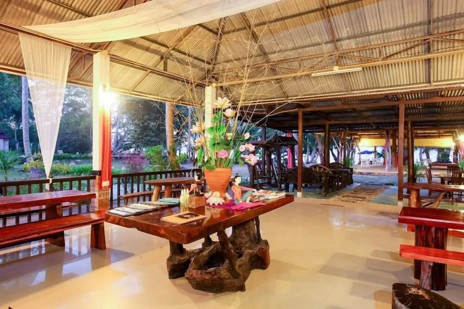 Thalane Beach Resort and Villas