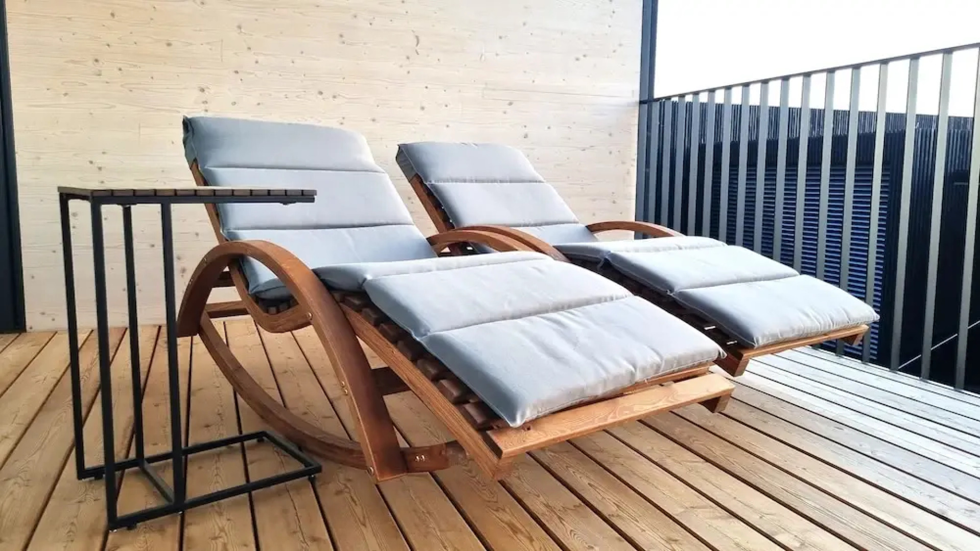 Stock & Stein Lodges