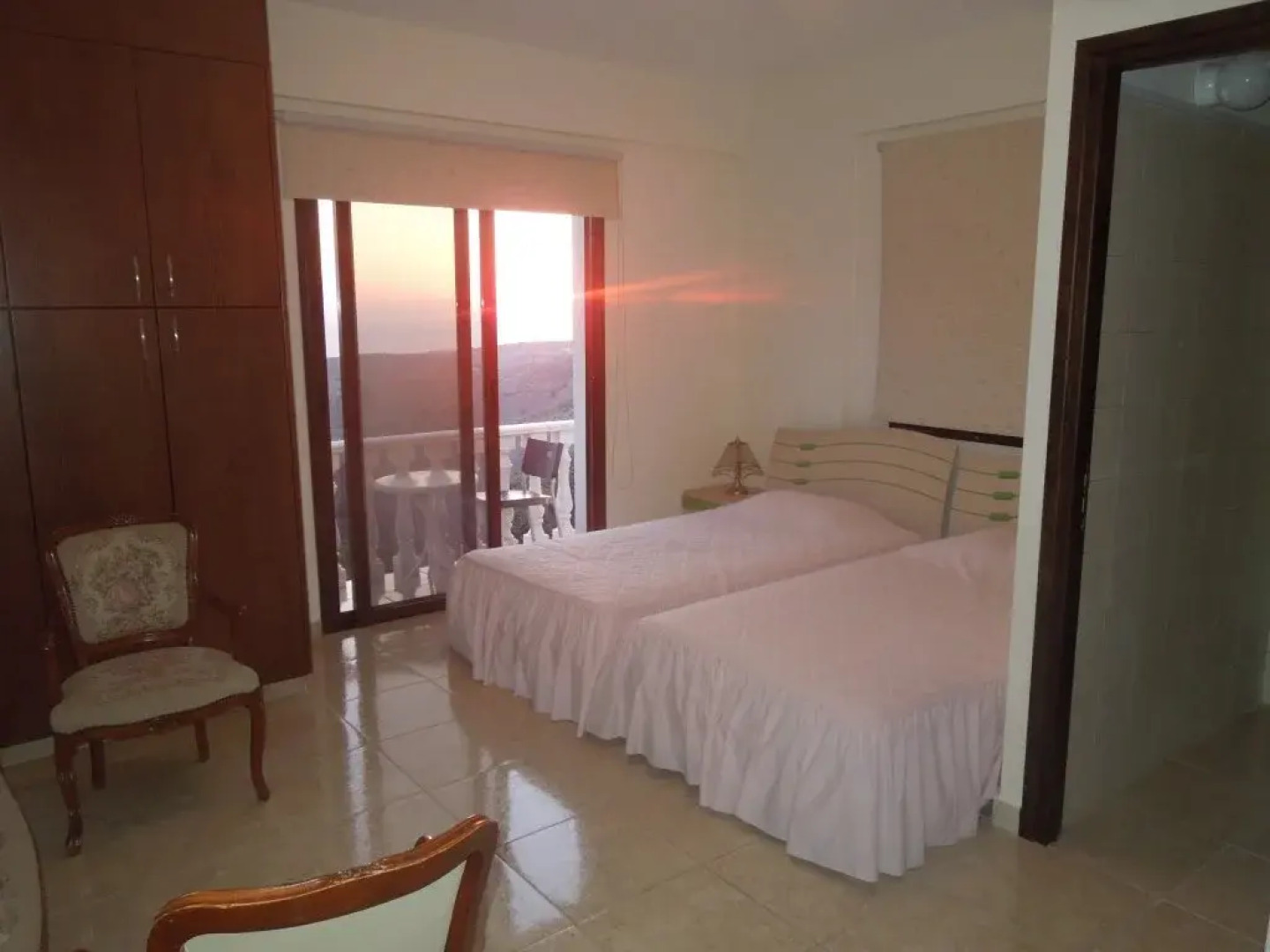 Adonis Palace rooms and Bungalows