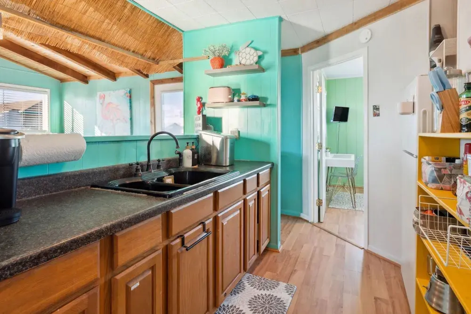 Mingo Manor 2 Bedroom Home by RedAwning