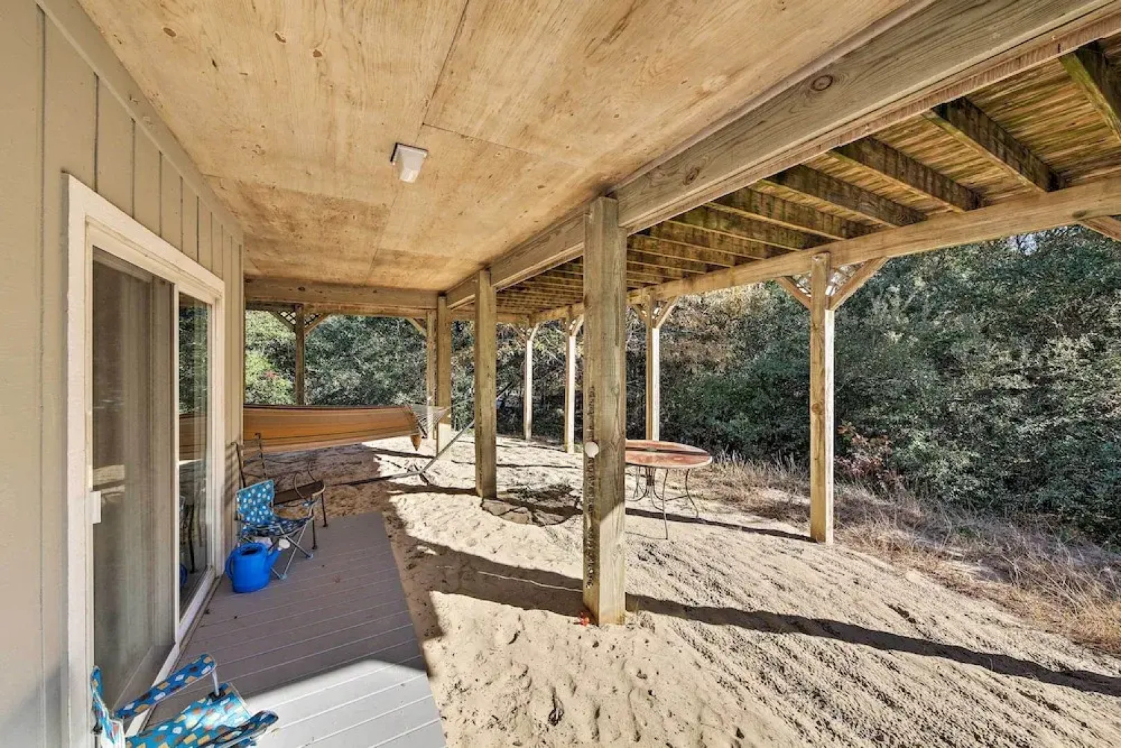 Bright Southern Shores Family Home < 1 Mi to Beach