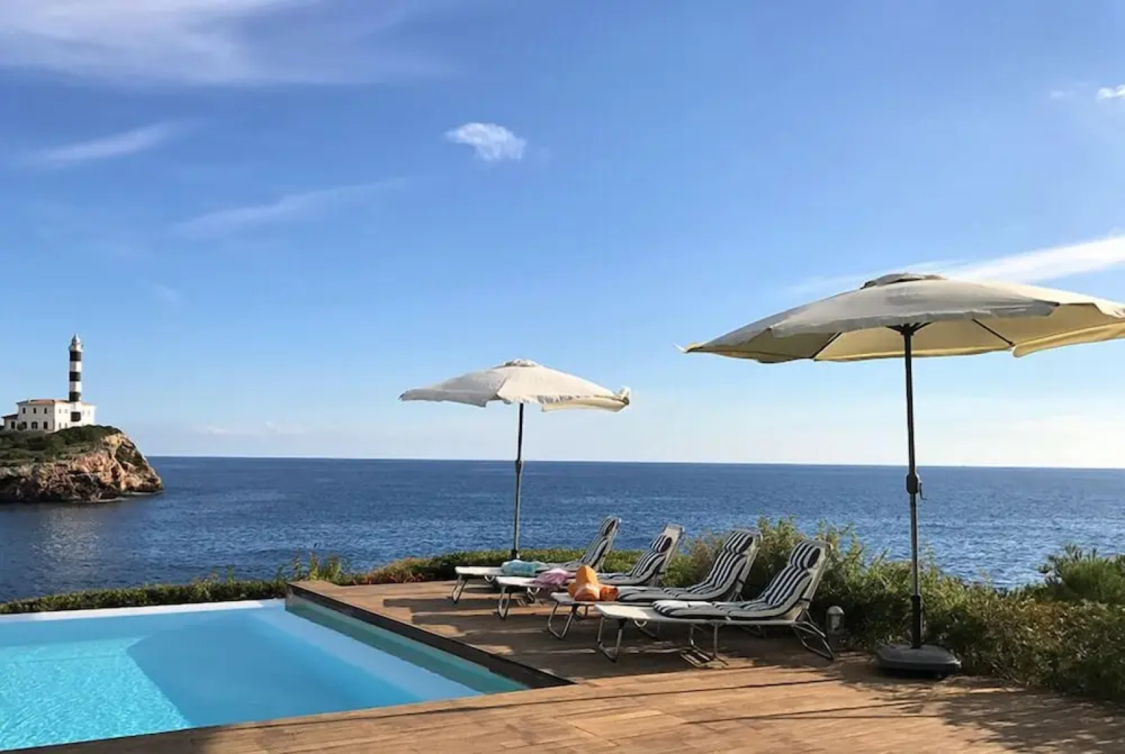 Sea Front Luxurious Villa