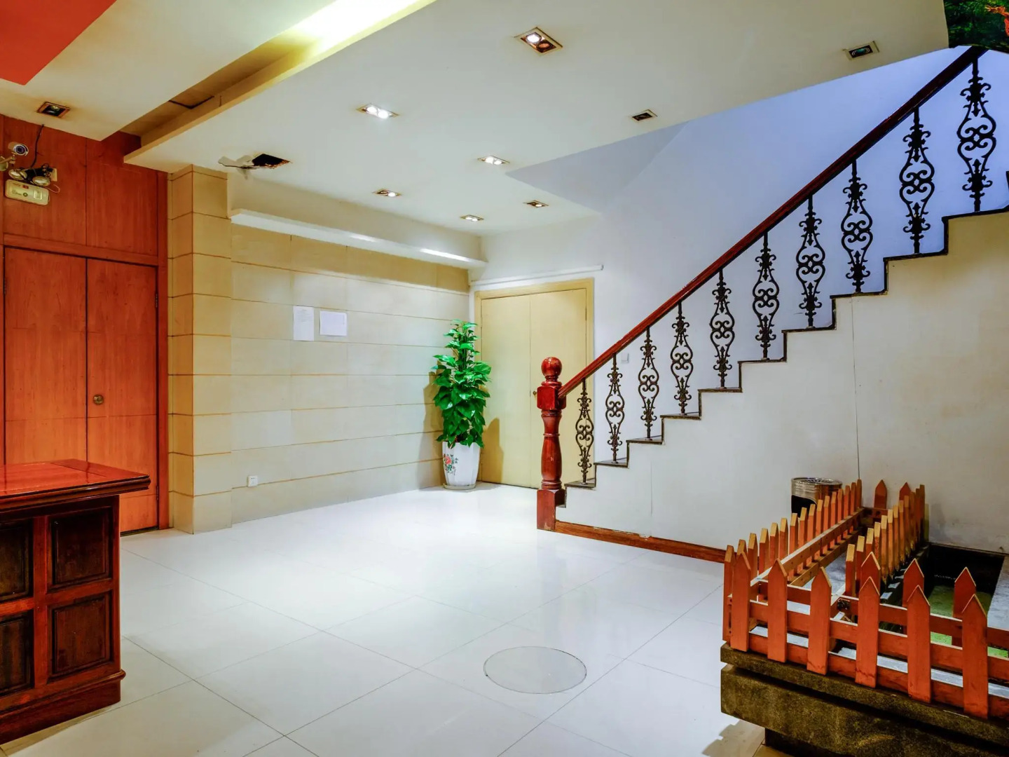 Shijia Inn On The Bund