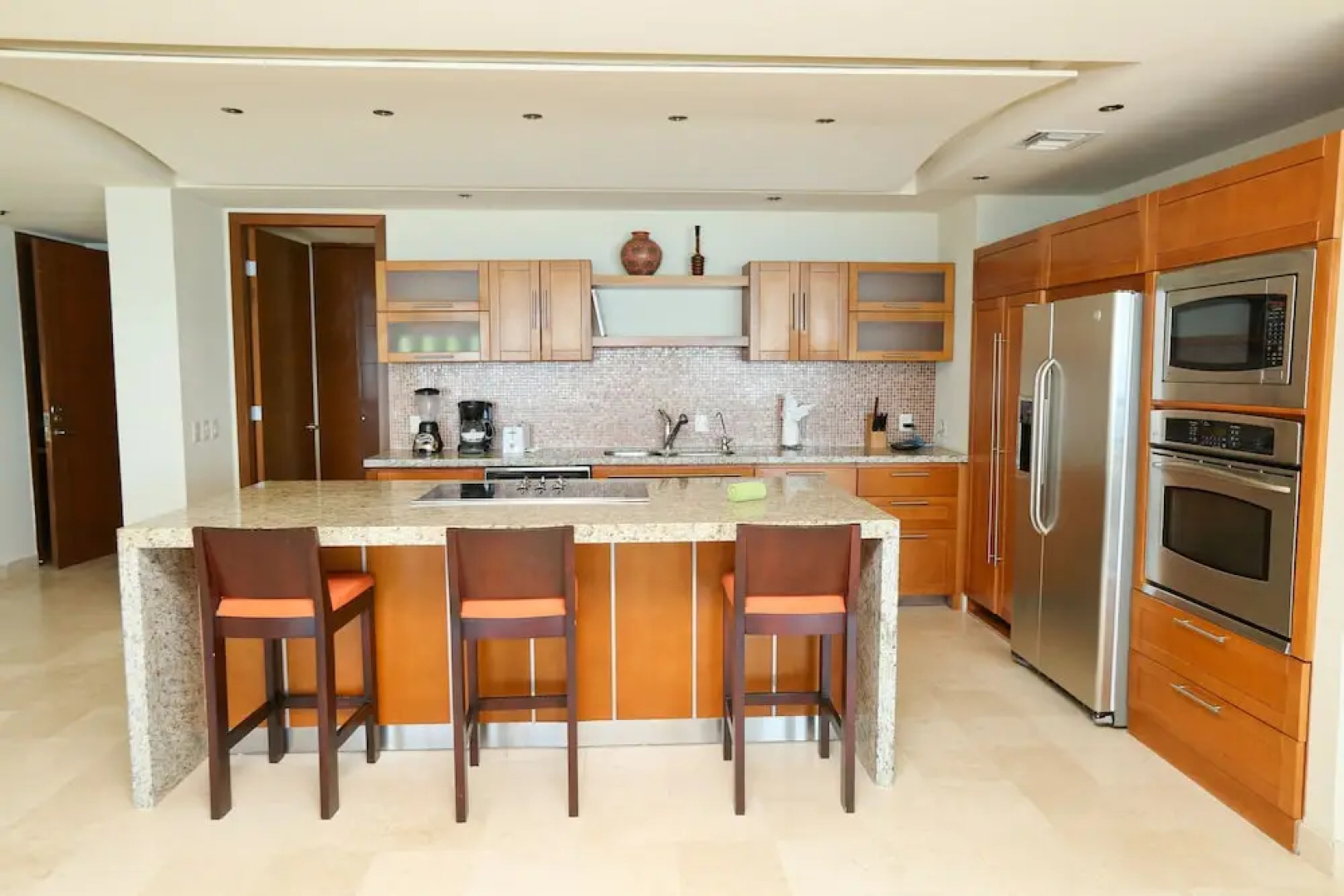 Encanto Living 0801 -2BR by Kivoya