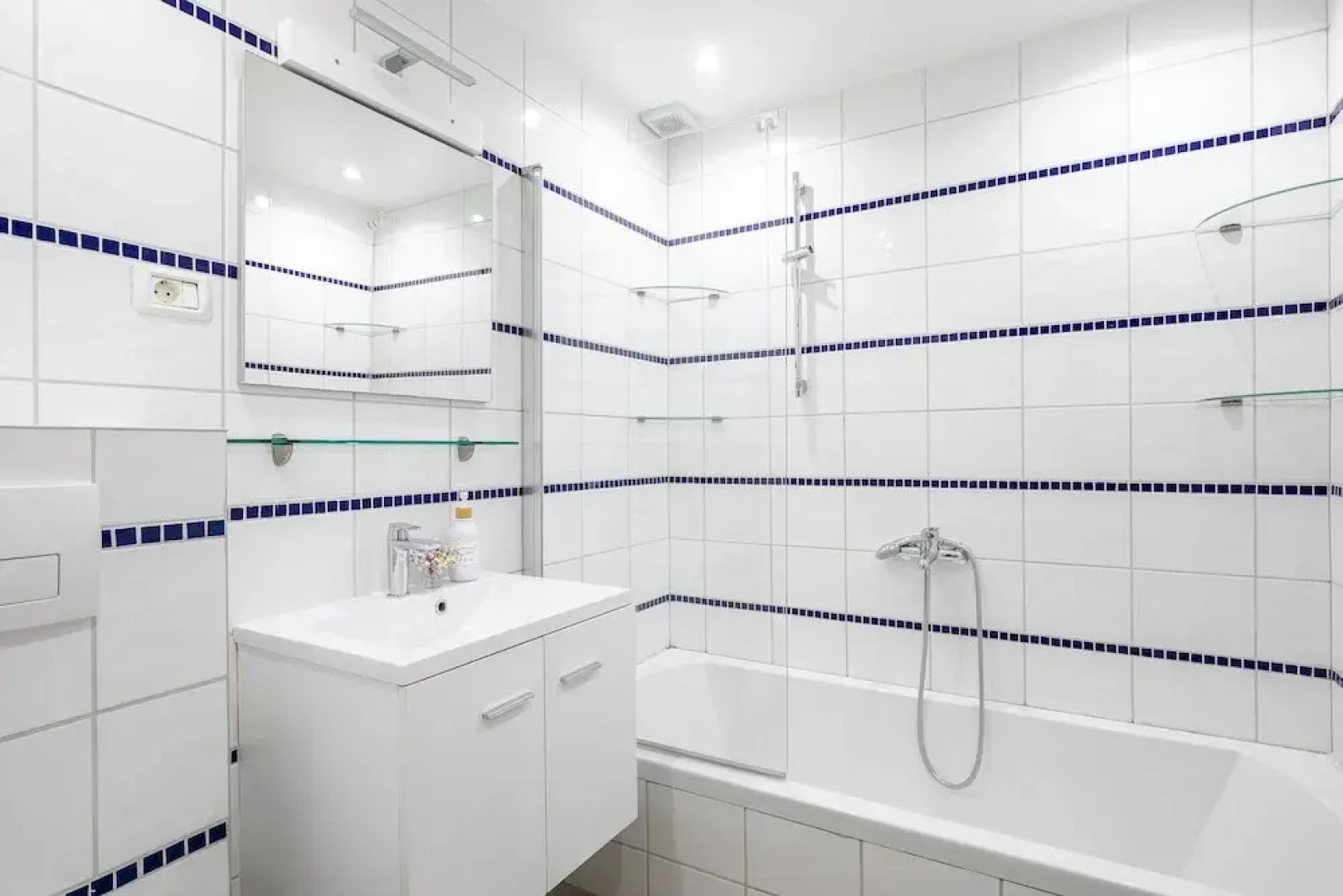 Stone Houses Dingač