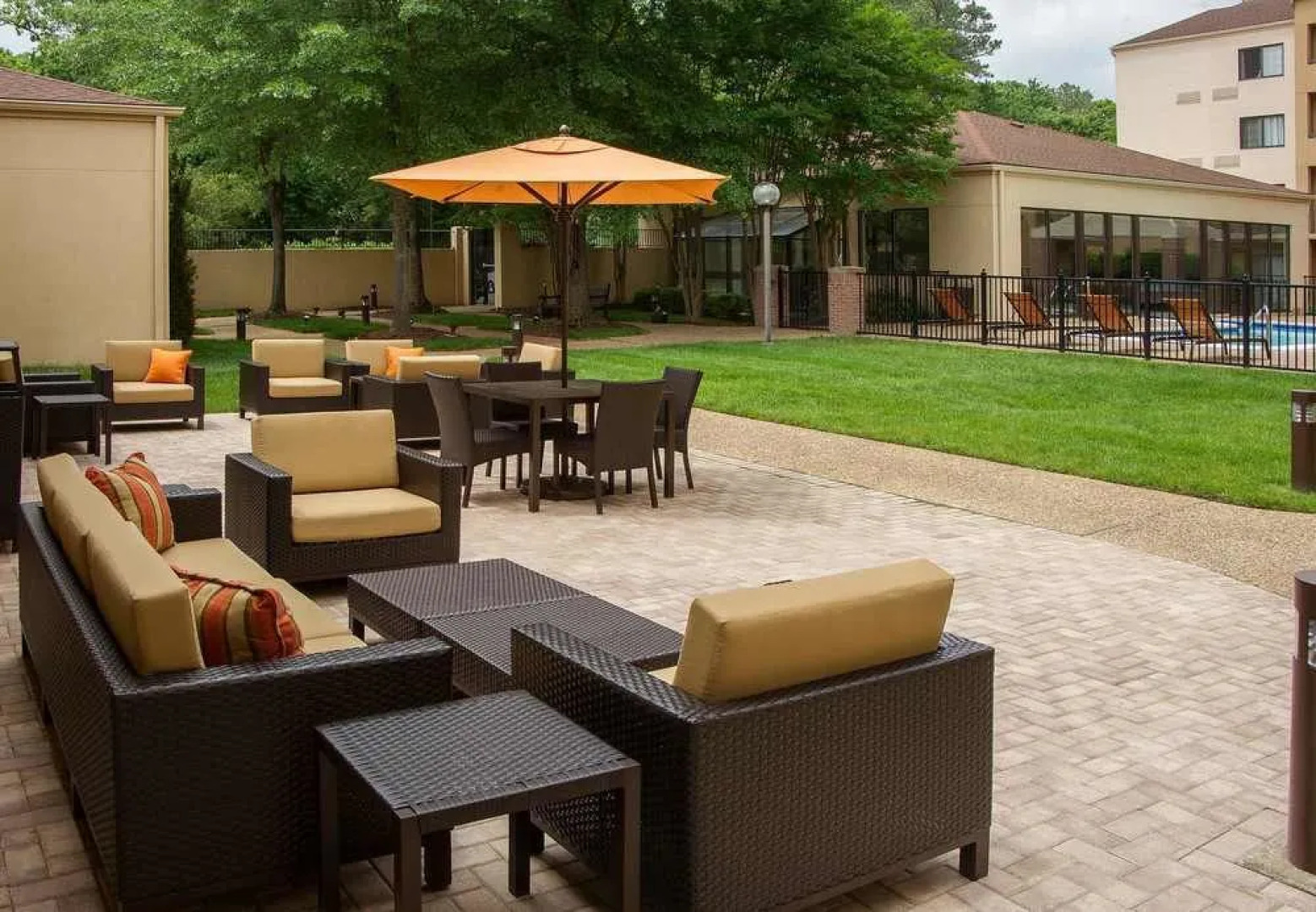 Courtyard Williamsburg Busch Gardens Area