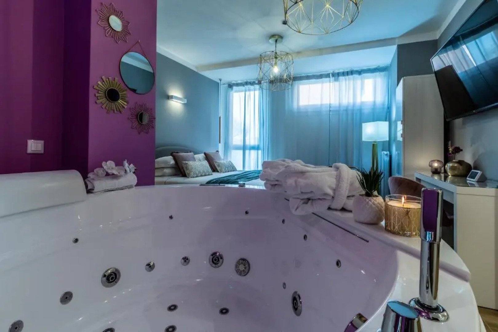 4 Star Bologna Train Station - Self Check-In