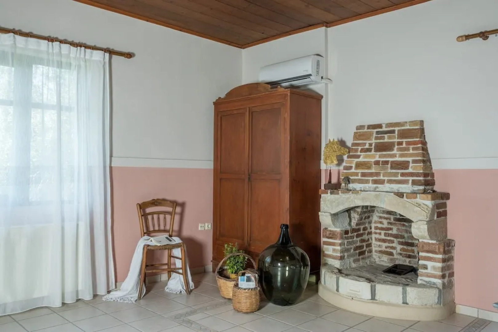 Amnisiades Apartments