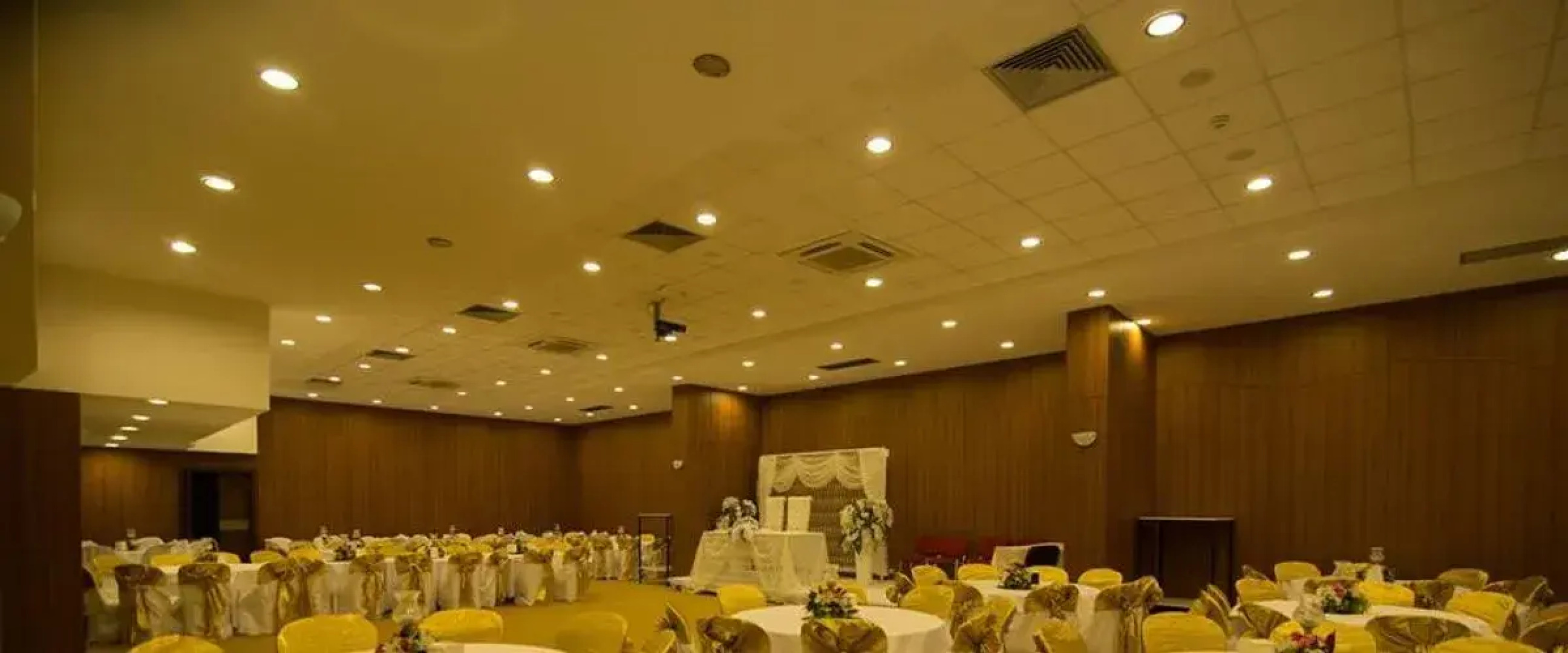 Gdz Hotels Gediz Business