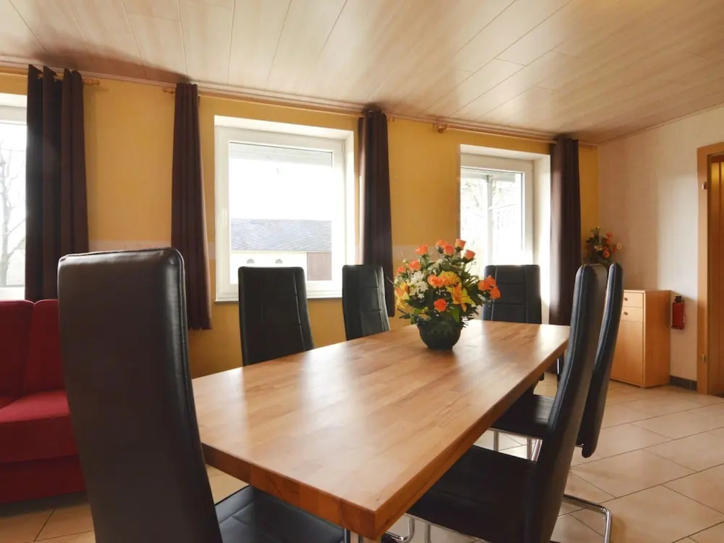Comfy Holiday Home in Burg Reuland With Sauna, Terrace, BBQ