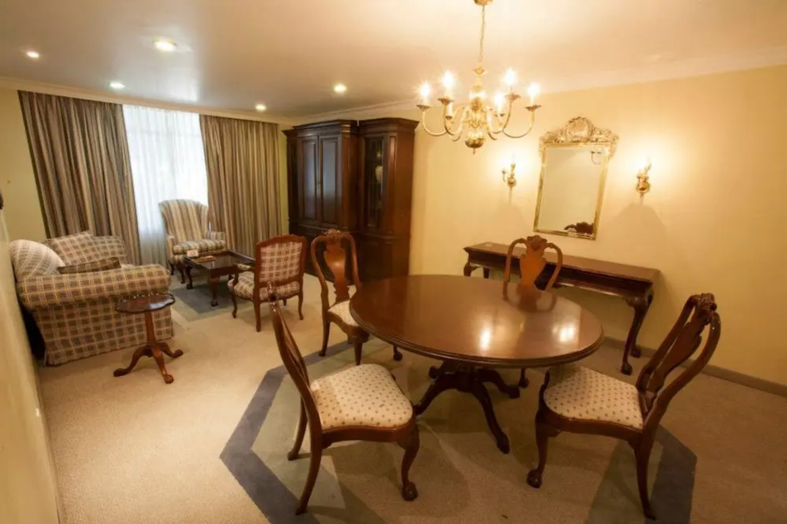 Capital O La Estancia