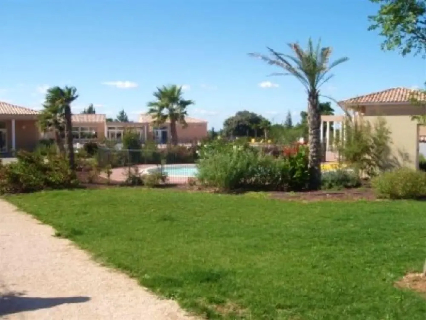 House With 2 Bedrooms In Aubignan With Shared Pool Furnished Garden And Wifi