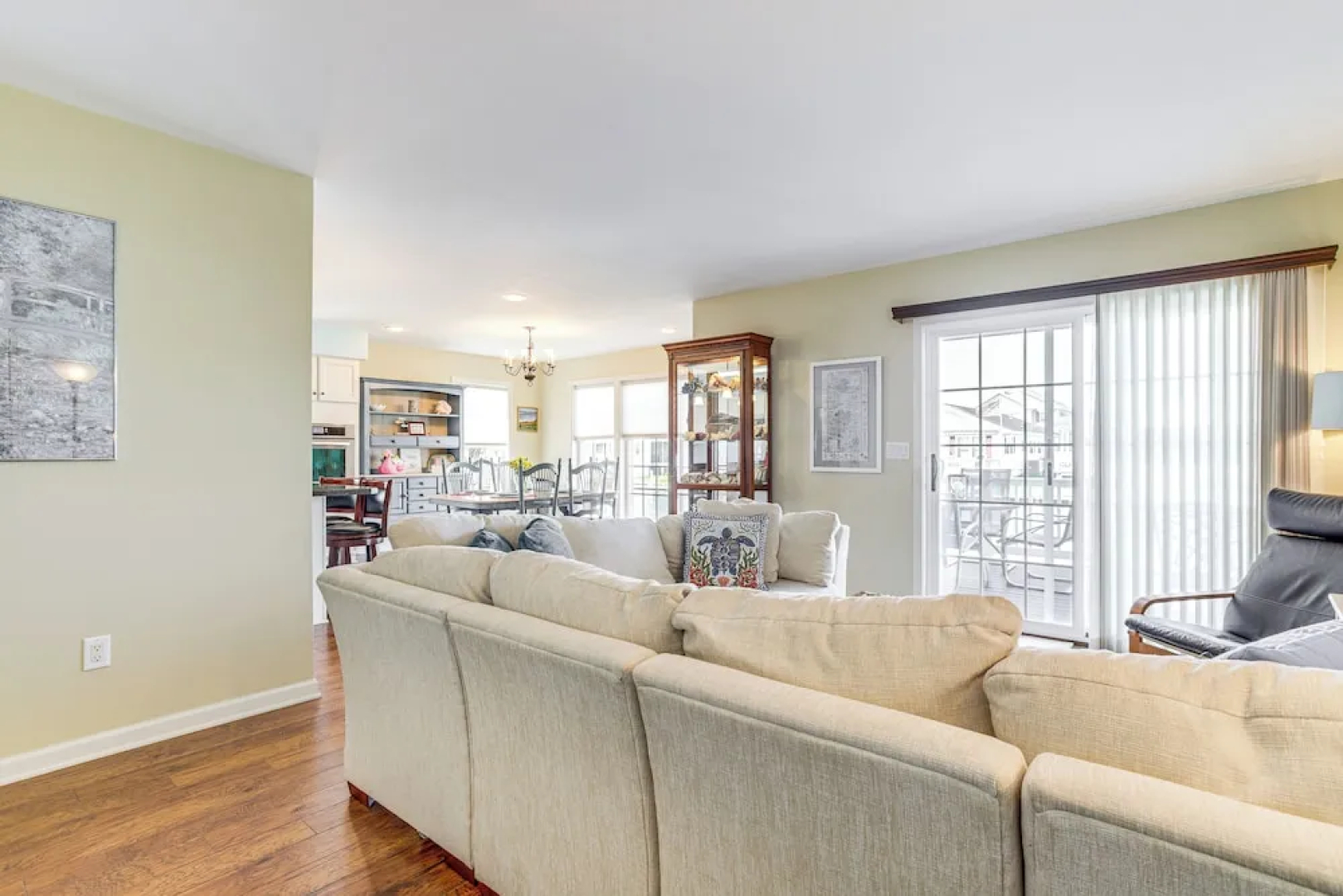 Near Beaches & Shops: Canal-front Selbyville Home
