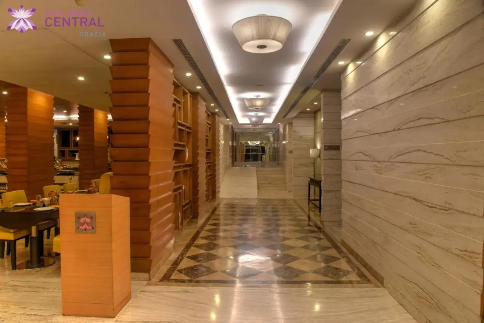 Royal Orchid Central Grazia