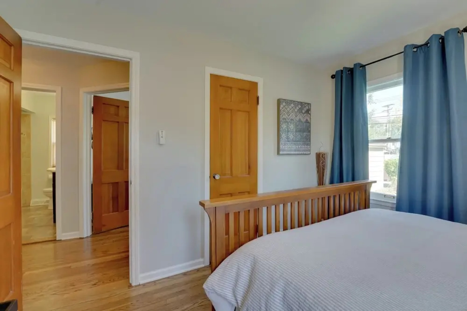 5 Mi to Downtown: Royal Oak Bungalow!