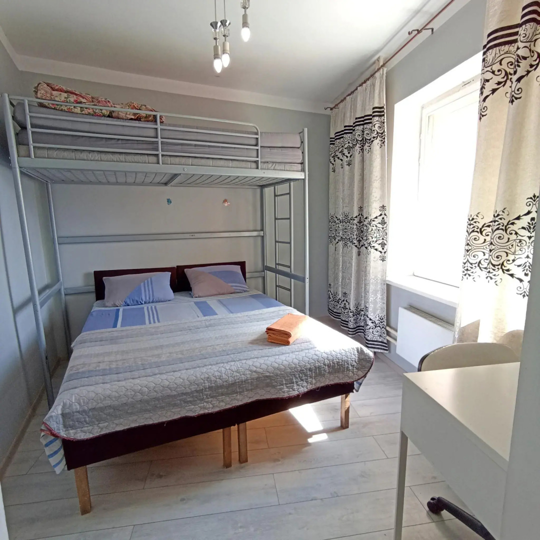 Аврора Люкс на улице Орджоникидзе