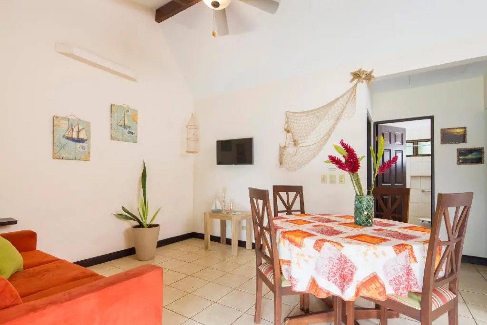 Playa Potrero Apartments