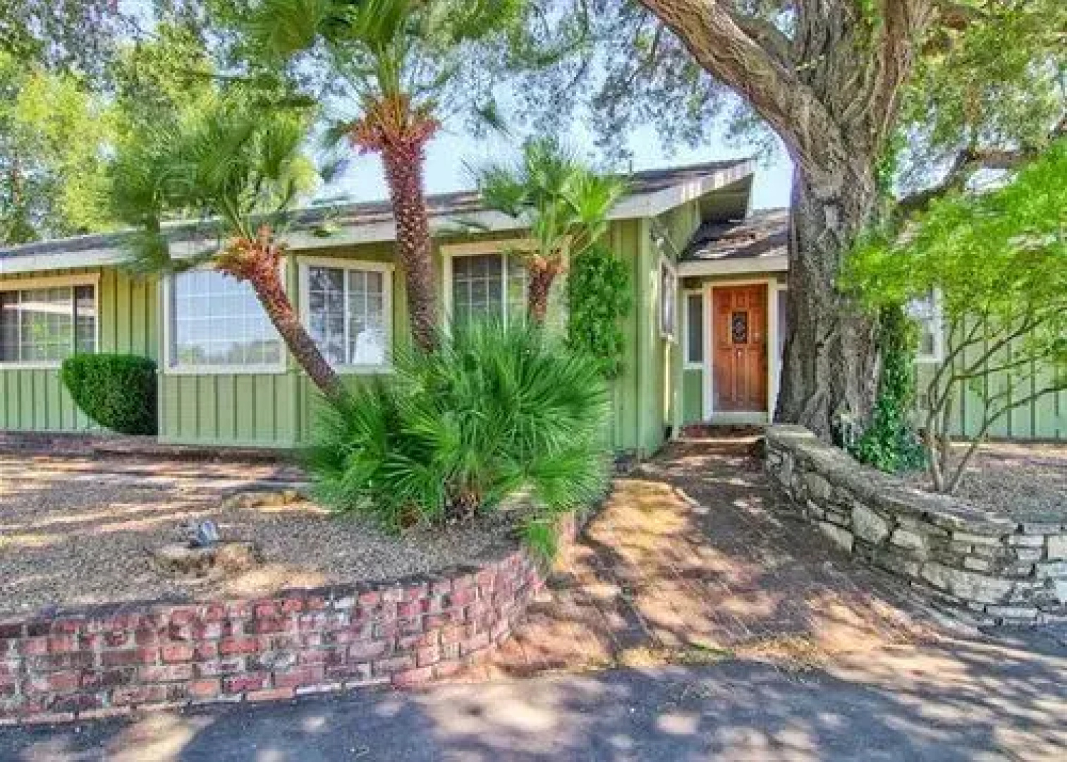 Sea Stone Ridge 3 Br home by RedAwning