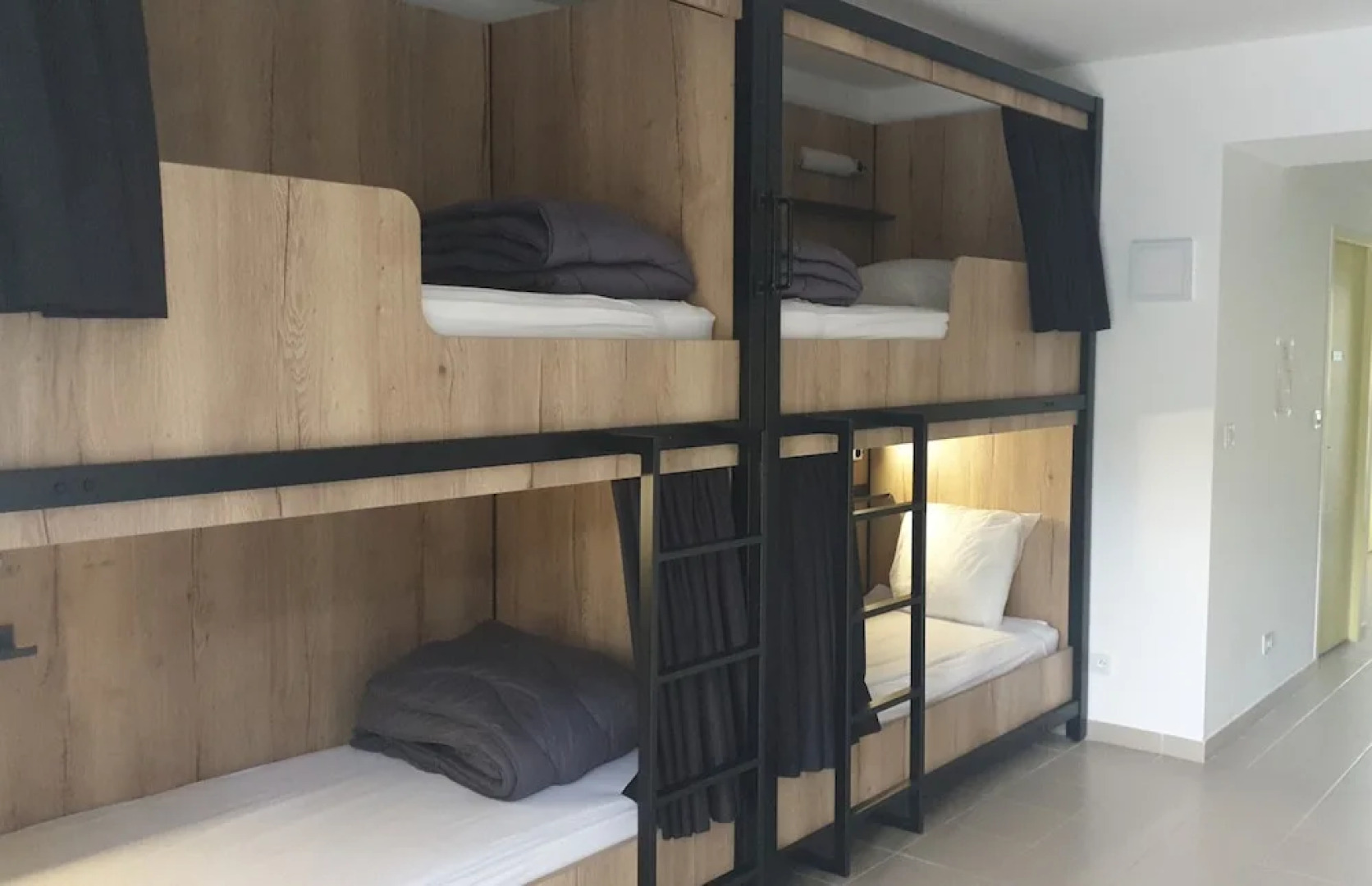 Hostel Les Terrasses du Roc