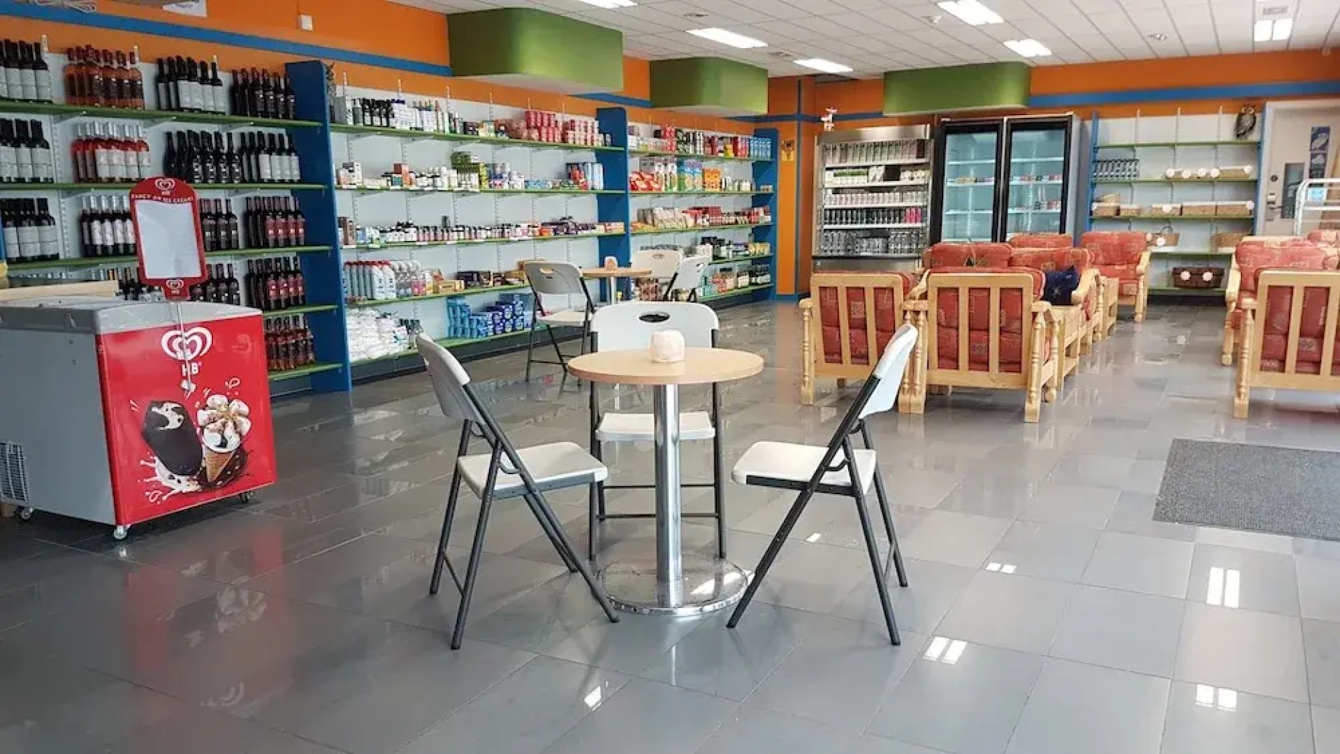 St Angela’s Lakeside Aparthotel