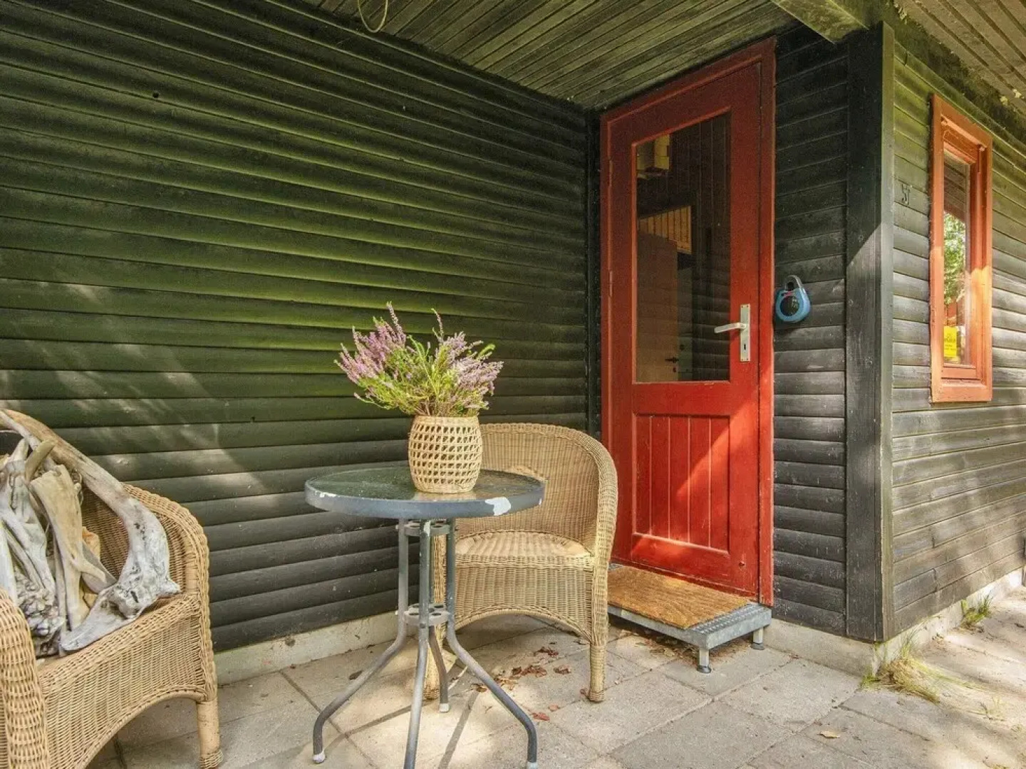 Vintage Holiday Home near Ulfborg with Conservatory