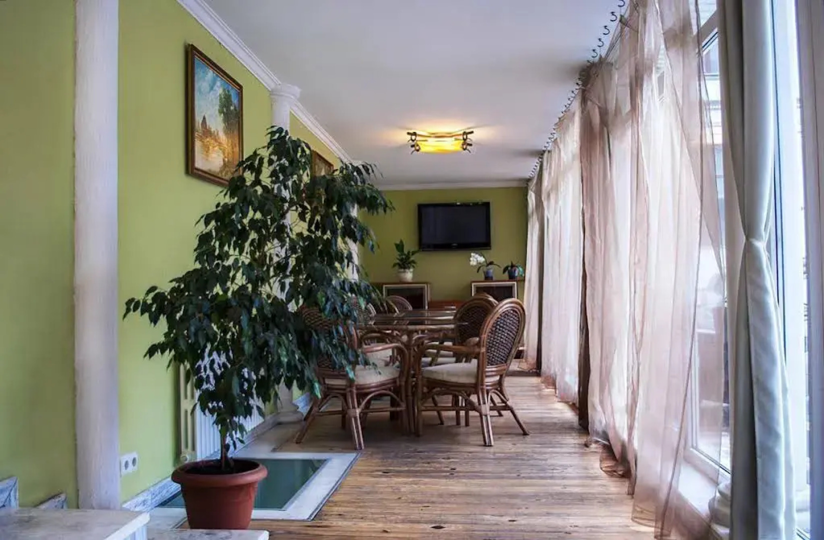 Гостиный Двор