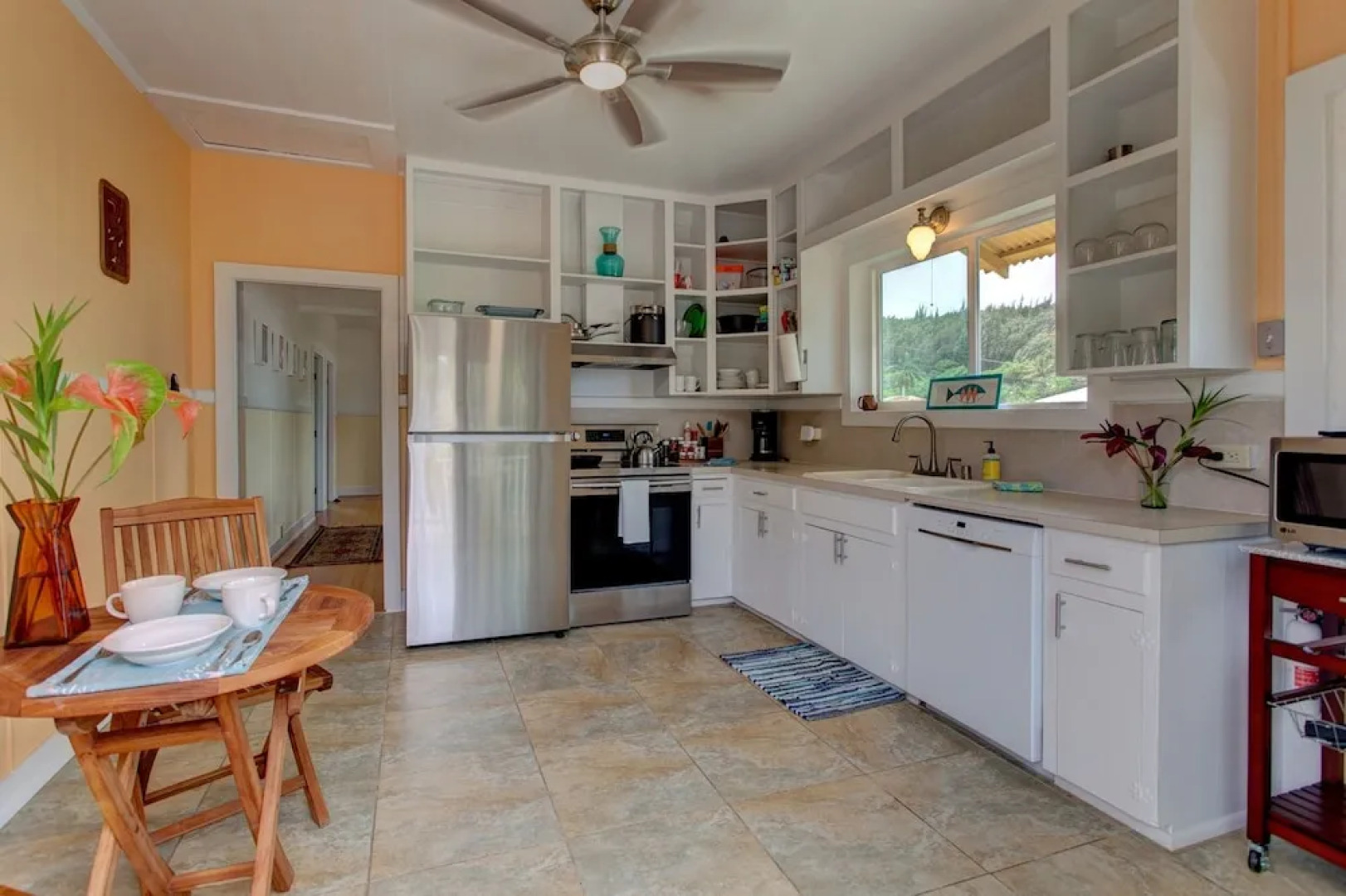 Hale Pikonia In Historic Honokaa Town 2 Bedroom Home