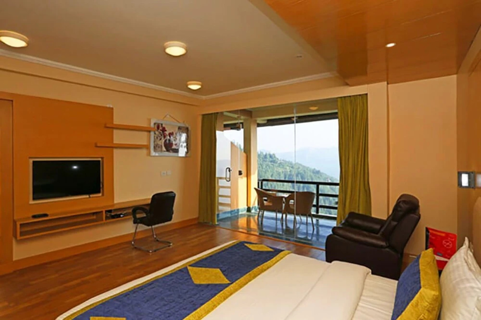 Goroomgo Sun Shine Regency Shimla