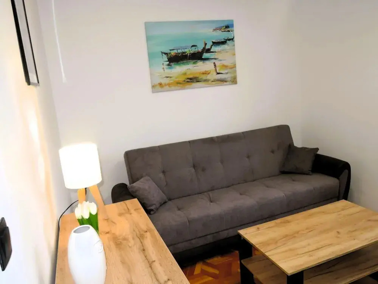 Large Holiday Apartment With a Garden in Stepnica