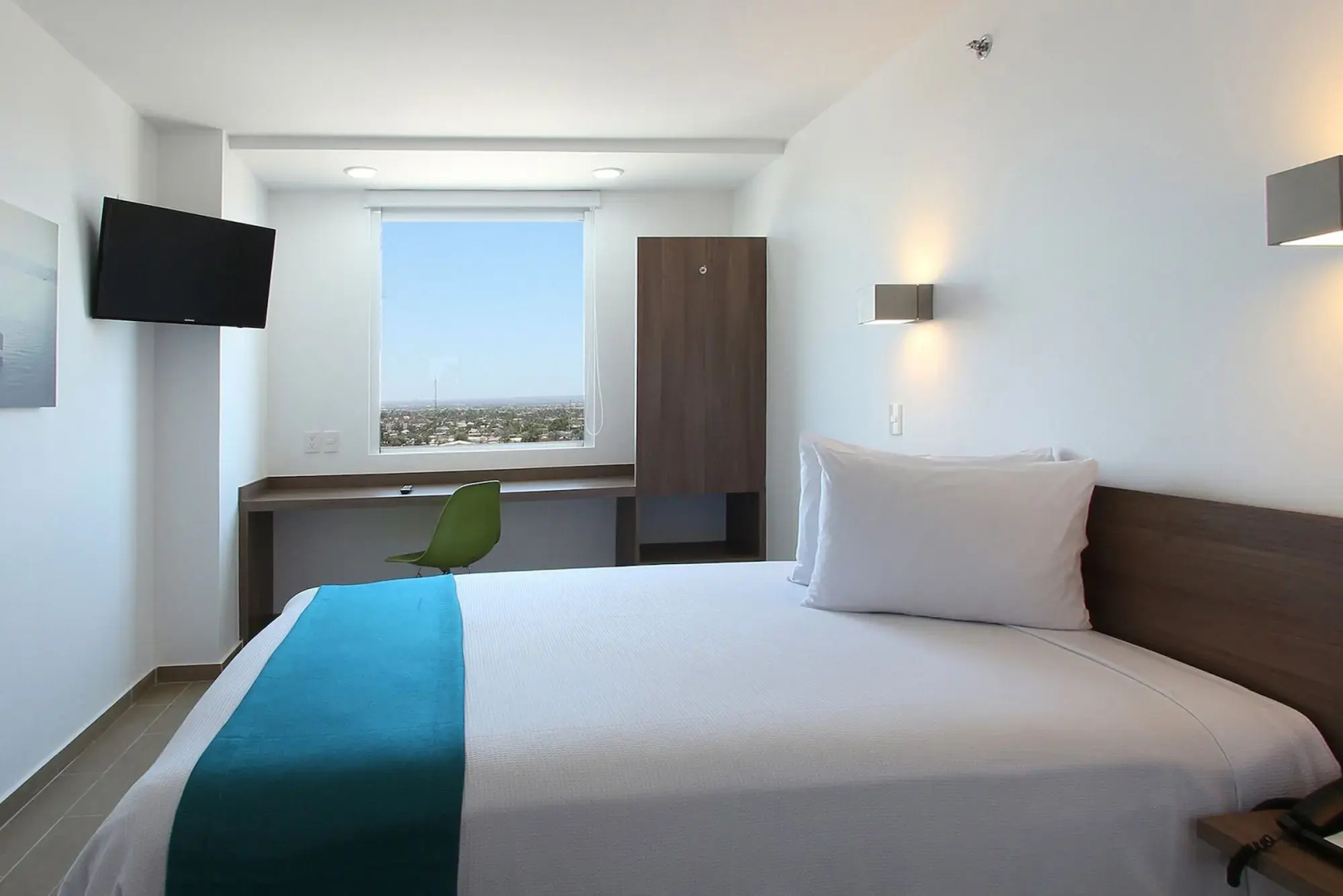 One La Paz Hotel