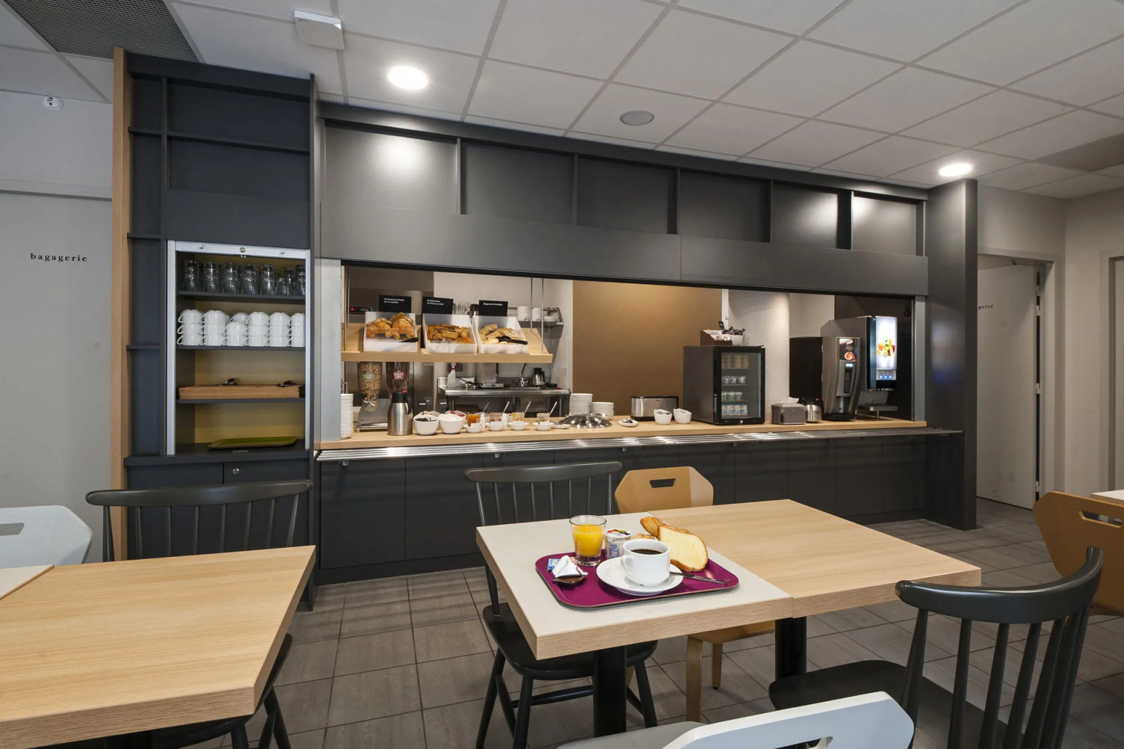 B&B HOTEL Lyon Caluire Cité Internationale