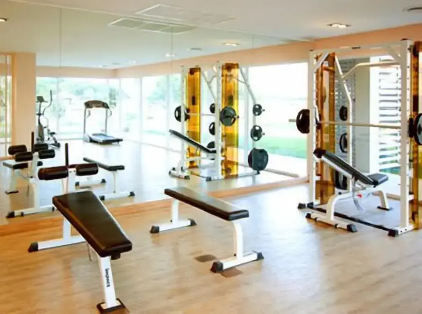 Uniland Golf & Resort