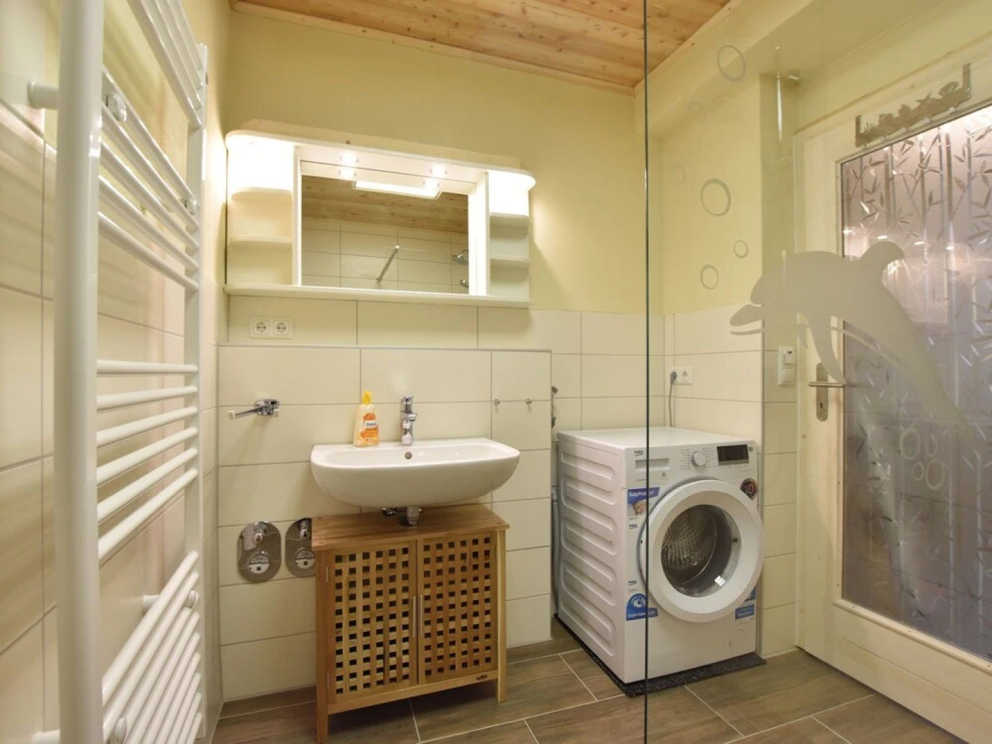 Vintage Apartment with Garden in Steffenshagen