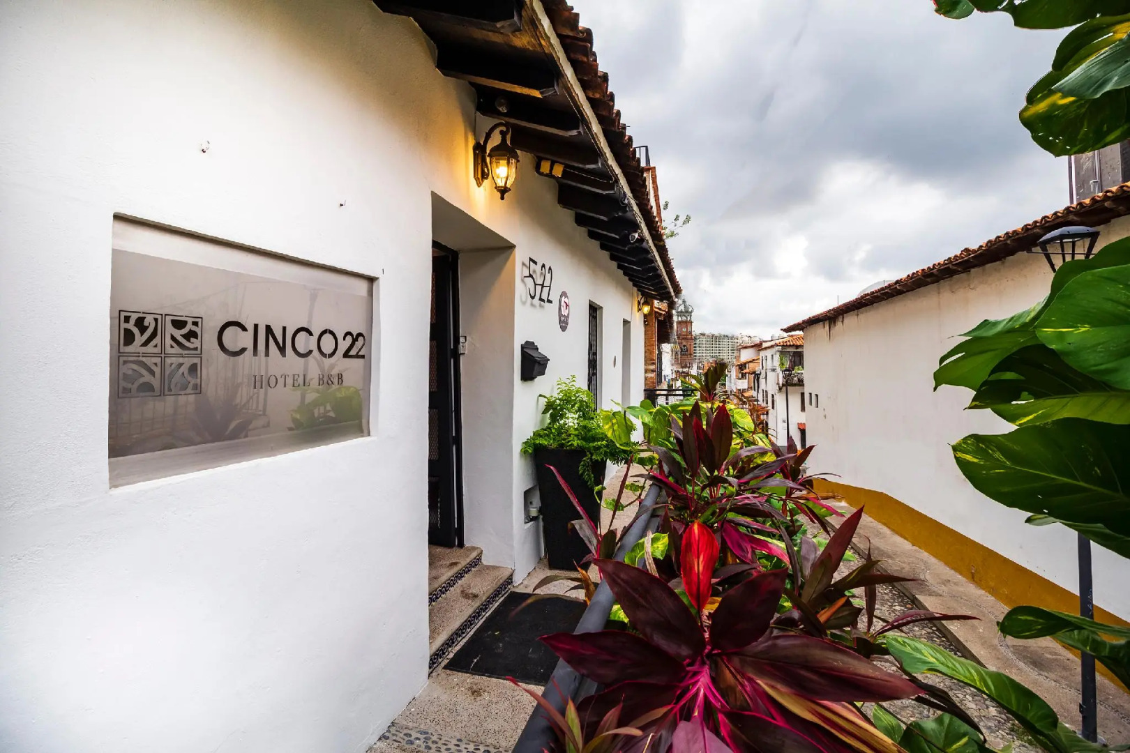 Cinco22 Hotel B&B