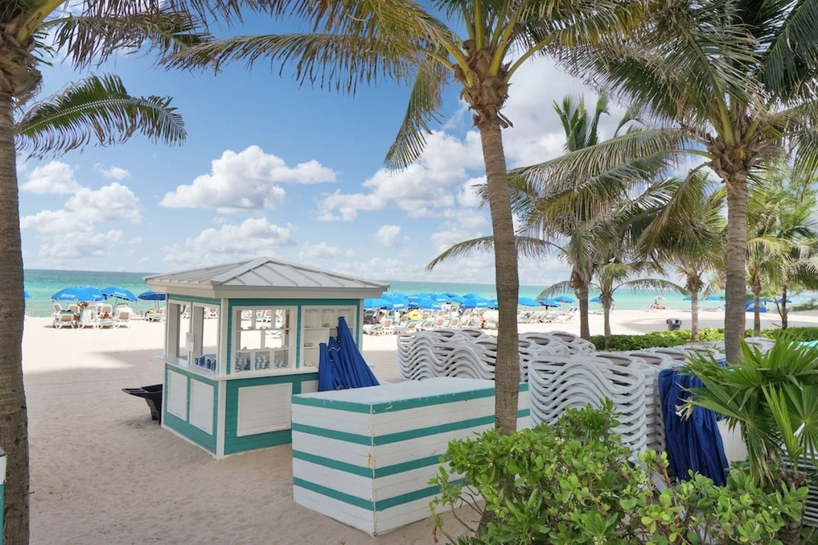 Marenas Beach Resort by FMM