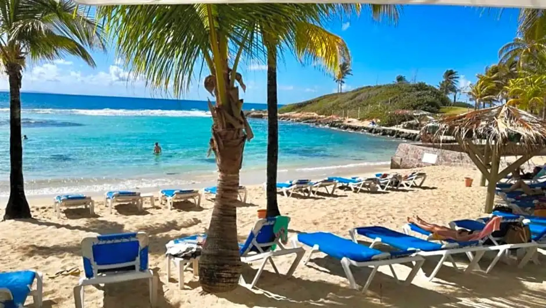 Chambre standard avec plage privée au Manganao