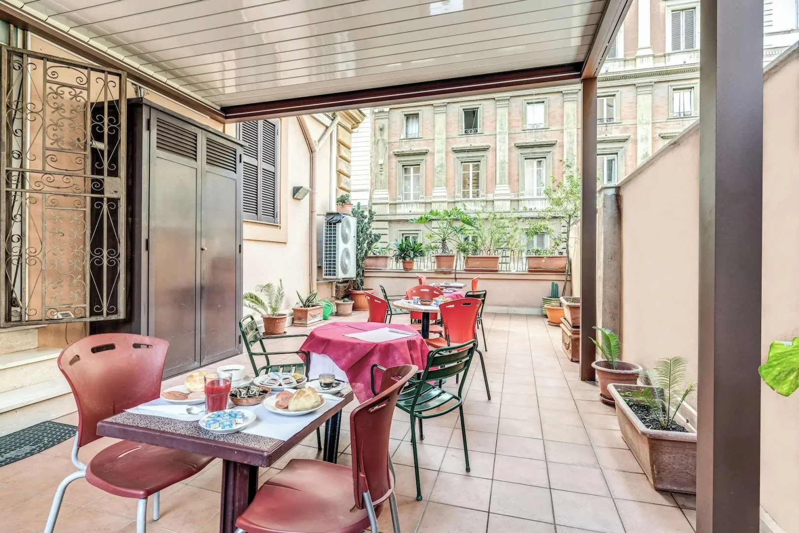 Hotel Milo