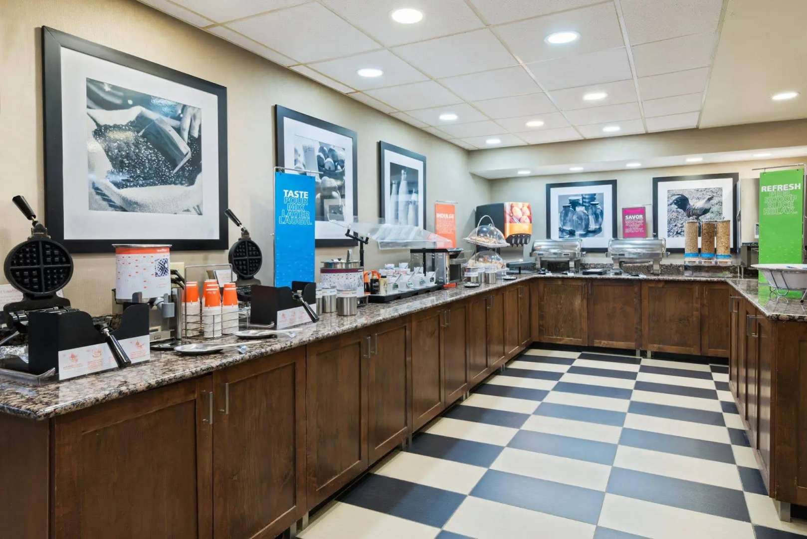 Hampton Inn Charlotte - University Place