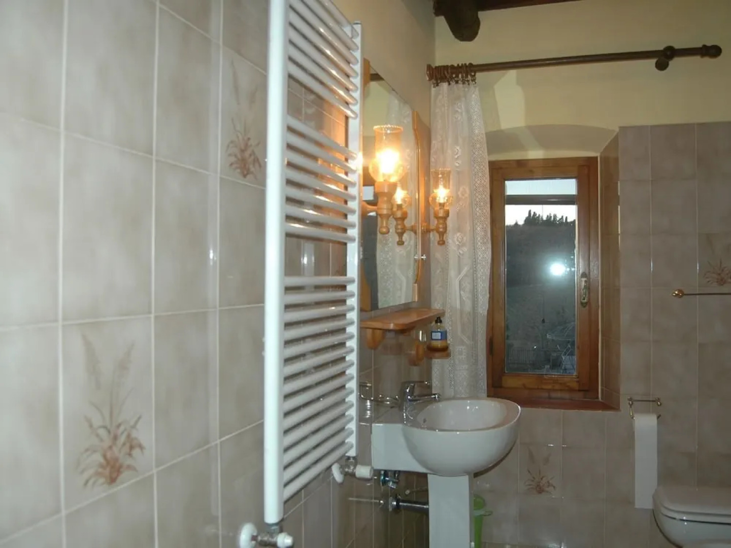 Cosy Holiday Home in Radda in Chianti With Swimming Pool