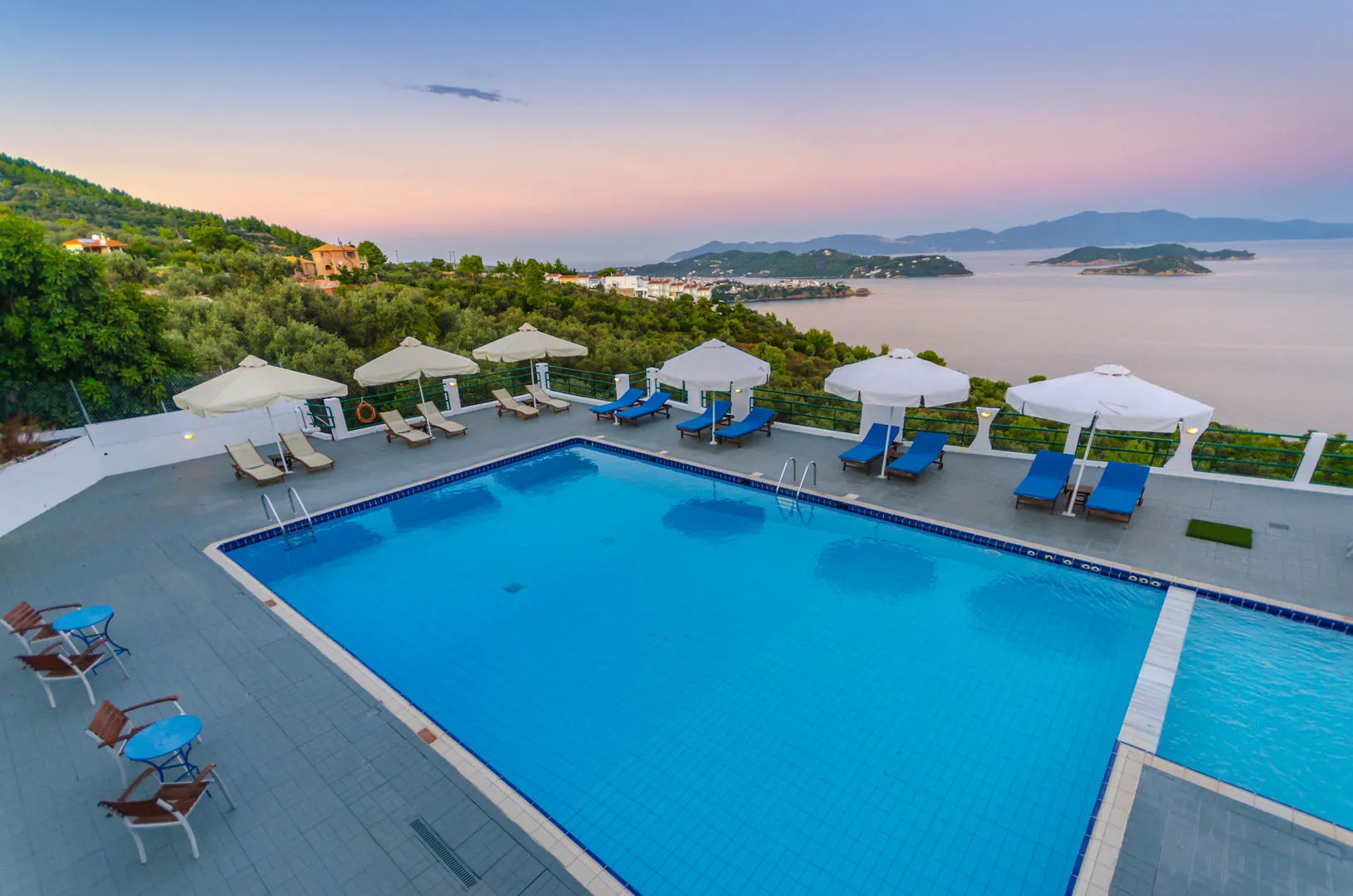 Skiathos Club Hotel Suites