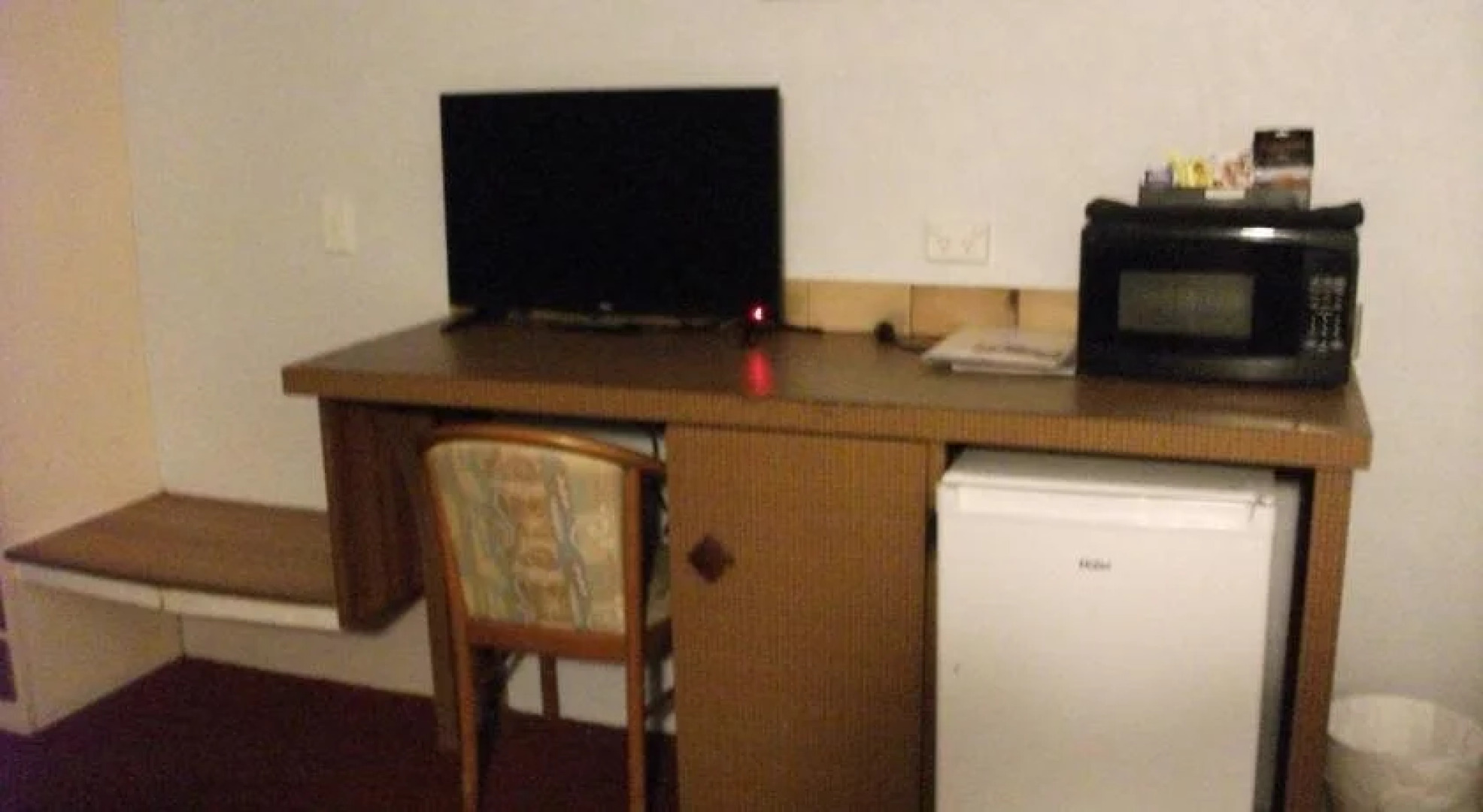 Beerwah Glasshouse Mountains Motel