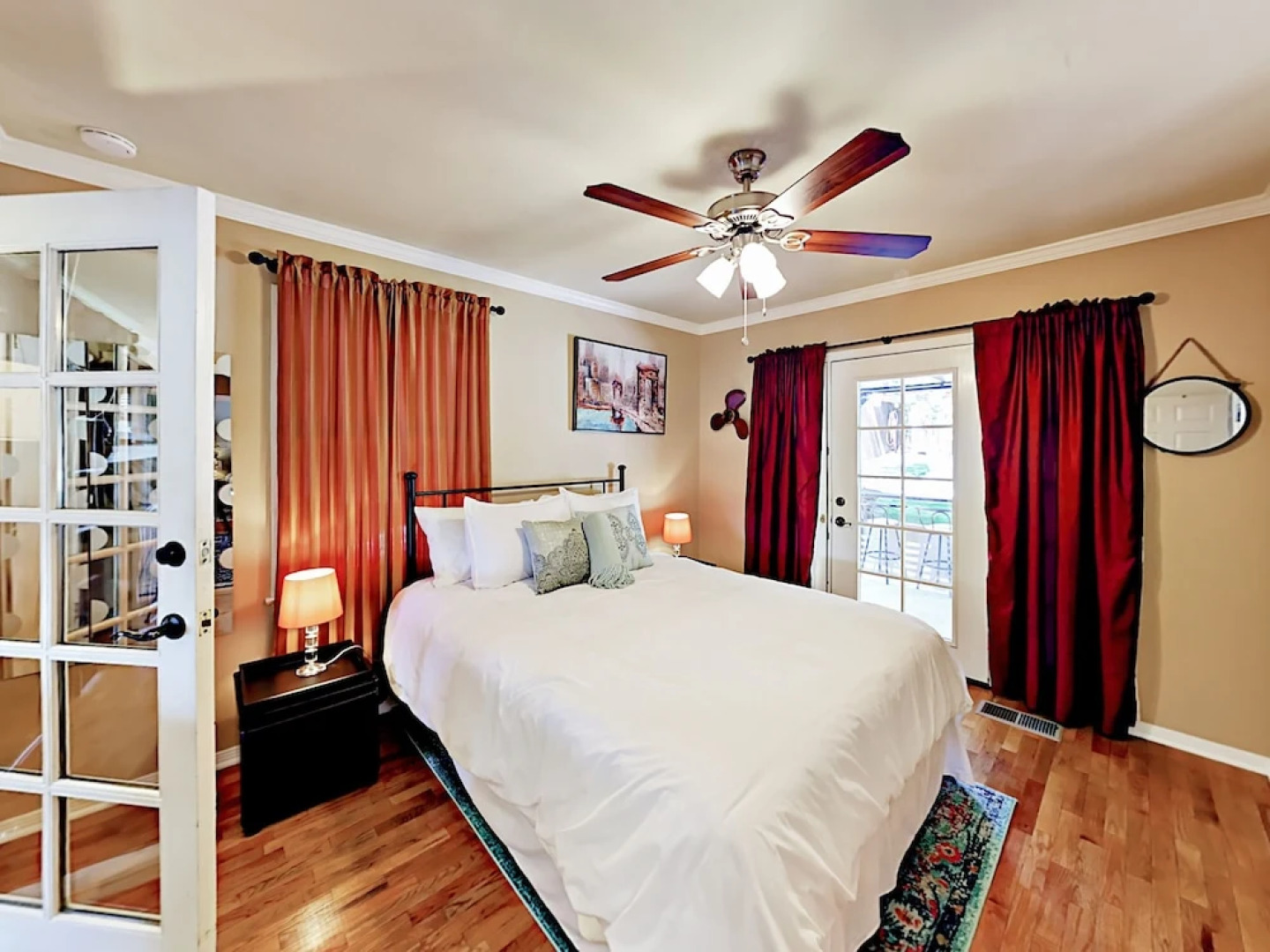 5305 Olmeda Cabin 2 Bedrooms 1 Bathroom Cabin